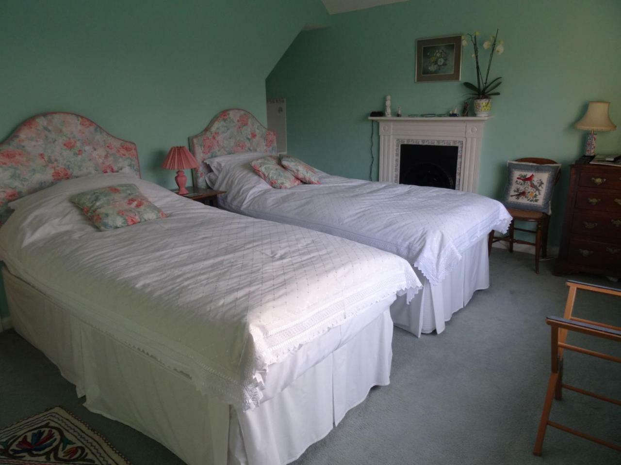 The Newnham White House Bed & Breakfast Baldock Dış mekan fotoğraf