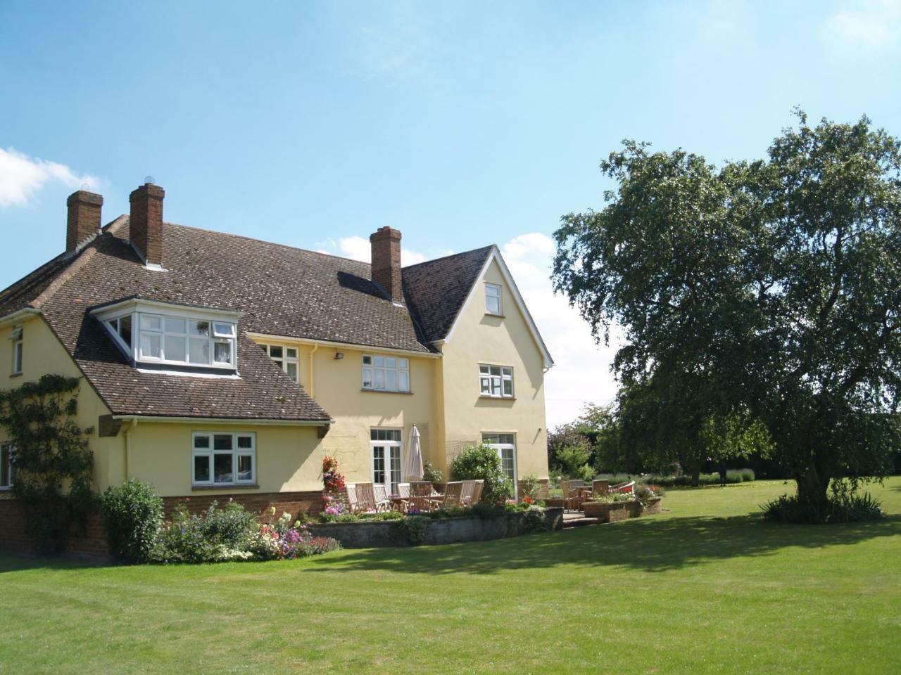 The Newnham White House Bed & Breakfast Baldock Dış mekan fotoğraf